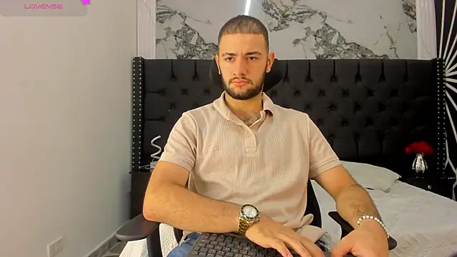 Snapshot of MaximusDick1_ chatting on 21, 6, 2026 MaximusDick1 online show from 21, 6, 2026