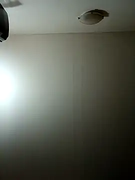 Virgin Pussy Love online show from 15, 4, 2026