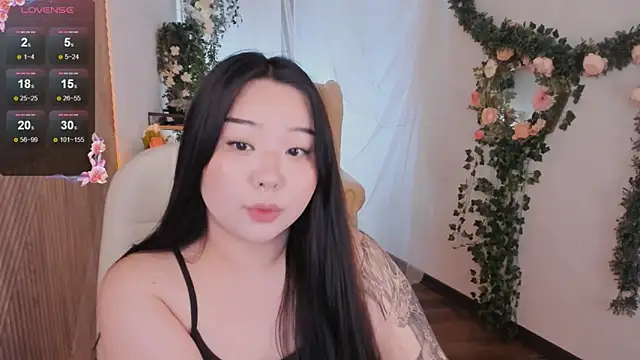 Snapshot of mei_honey_ chatting on 18, 1, 2025 mei honey  online show from 18, 1, 2025