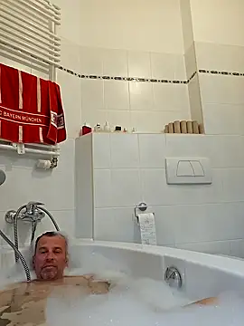 Snapshot of tomtom9179 chatting on 7, 10, 2025 tomtom9179 online show from 7, 10, 2025