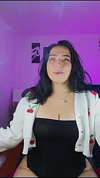Snapshot of Pauilina chatting on 18, 4, 2026 Pauilina online show from 18, 4, 2026