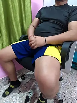 Snapshot of zon_zustin chatting on 20, 2, 2025 zon zustin online show from 20, 2, 2025