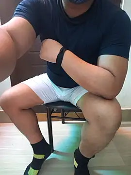 Snapshot of zon_zustin chatting on 23, 10, 2025 zon zustin online show from 23, 10, 2025