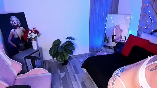 BRITHANY SPARK online show from 6, 1, 2025