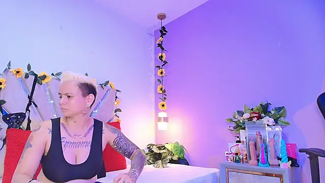 BRITHANY SPARK online show from 26, 5, 2026