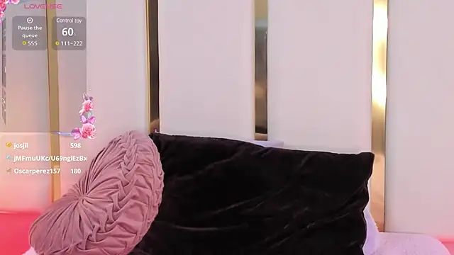 SalommeFlores online show from 1, 2, 2025