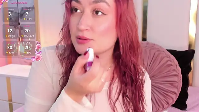 SalommeFlores online show from 14, 2, 2025