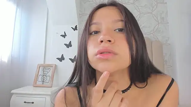 Snapshot of Foxy200__ chatting on 4, 12, 2024 Foxy200 online show from 4, 12, 2024
