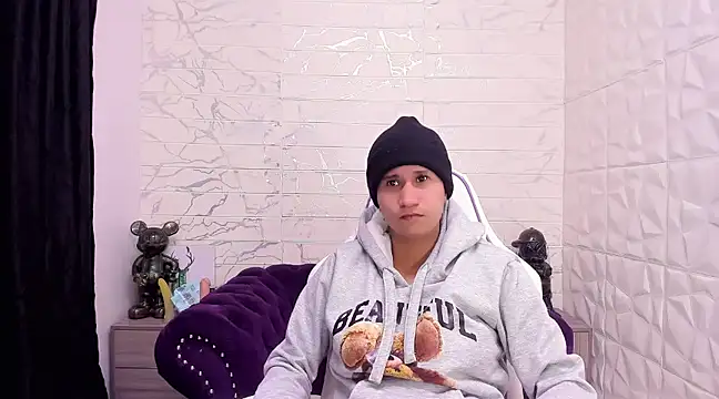 Im Milan Rs online show from 12, 2, 2025