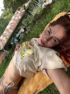 Snapshot of HannaSmiith chatting on 28, 1, 2025 HannaSmiith online show from 28, 1, 2025