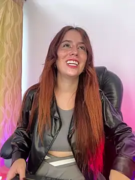 Snapshot of HannaSmiith chatting on 18, 3, 2025 HannaSmiith online show from 18, 3, 2025