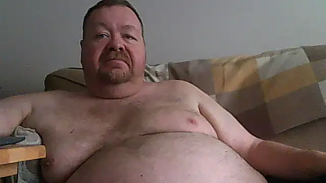 Snapshot of hitman_35 chatting on 5, 6, 2026 hitman 35 online show from 5, 6, 2026