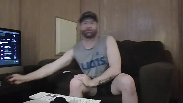 Snapshot of Edward_LongCock chatting on 12, 4, 2026 Edward LongCock online show from 12, 4, 2026