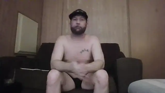 Snapshot of Edward_LongCock chatting on 24, 4, 2026 Edward LongCock online show from 24, 4, 2026