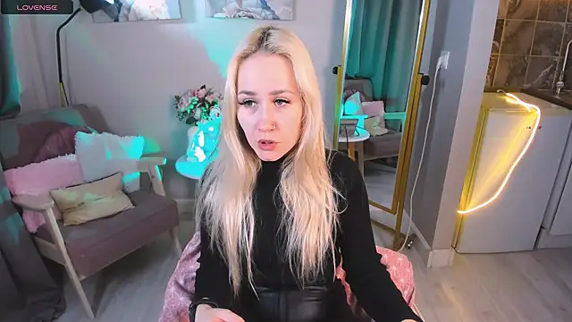 Bunny  of love online show from 13, 12, 2024