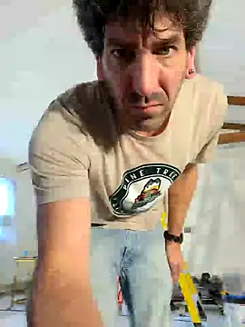 Snapshot of StrokeKing42 chatting on 4, 12, 2024 StrokeKing42 online show from 4, 12, 2024