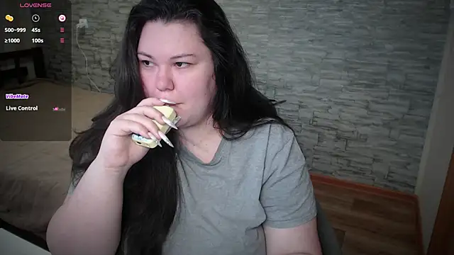 NicaMeow online show from 6, 3, 2025