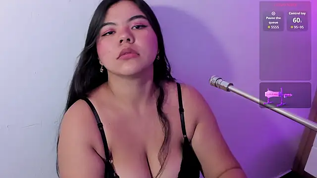 Snapshot of klhoe_boobs chatting on 23, 3, 2026 klhoe boobs online show from 23, 3, 2026