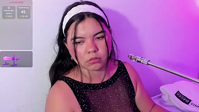 Snapshot of klhoe_boobs chatting on 25, 3, 2026 klhoe boobs online show from 25, 3, 2026