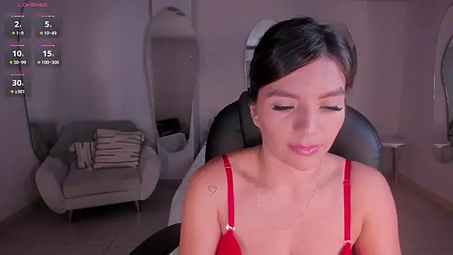 ValeriaRoldanX online show from 15, 2, 2025