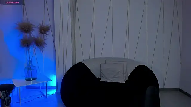 ValeriaRoldanX online show from 8, 7, 2026