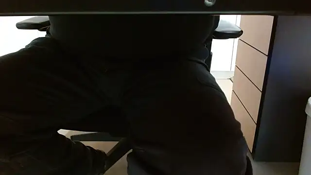 lovewalknaked online show from 6, 11, 2025