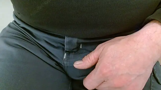 lovewalknaked online show from 22, 11, 2025