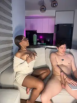 Snapshot of tiana_nave chatting on 19, 4, 2026 tiana nave online show from 19, 4, 2026