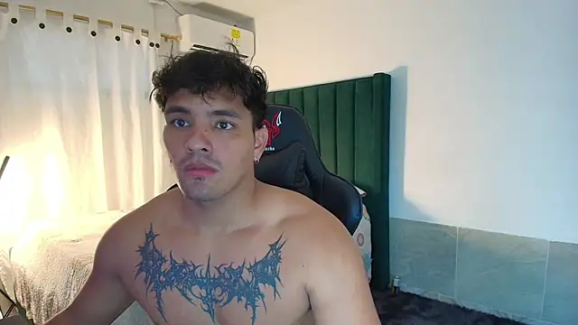 Snapshot of man_dur07 chatting on 22, 11, 2025 man dur07 online show from 22, 11, 2025