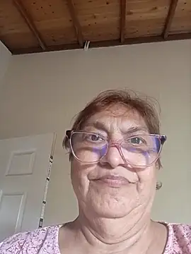 florecita69 online show from 18, 12, 2025