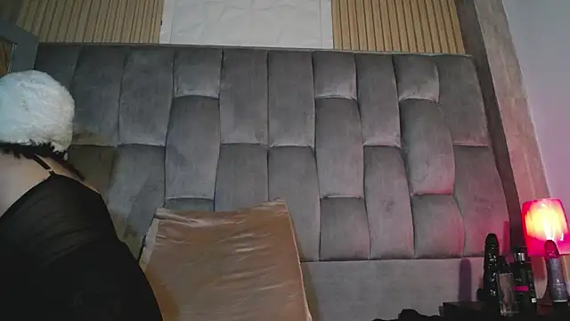 kittyhouse hs online show from 12, 2, 2025