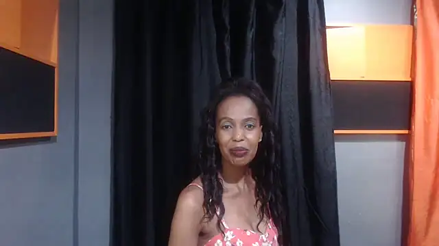 Snapshot of AssSeductress43 chatting on 2, 3, 2025 AssSeductress43 online show from 2, 3, 2025