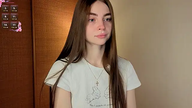 MaryJacksoon online show from 28, 10, 2025