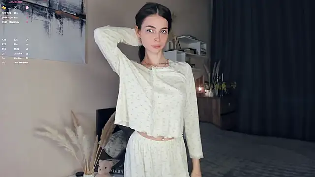 MaryJacksoon online show from 2, 4, 2026