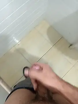 Snapshot of 1995eduardo chatting on 9, 9, 2025 1995eduardo online show from 9, 9, 2025