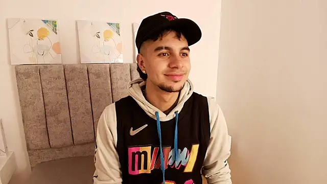 Amadeo Wild online show from 30, 1, 2025