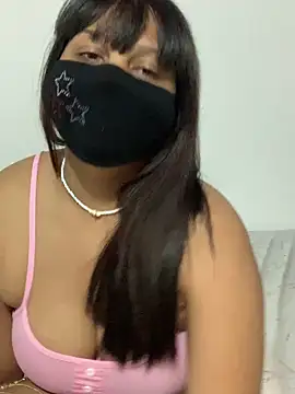 Snapshot of Jeroliee_viyana chatting on 4, 2, 2025 Jeroliee viyana online show from 4, 2, 2025