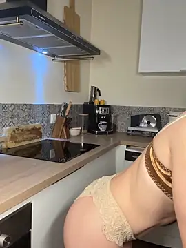 Snapshot of lola_tentatiion chatting on 4, 3, 2026 lola tentatiion online show from 4, 3, 2026