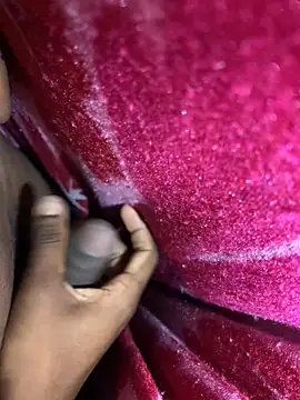 Snapshot of ShroveRising chatting on 7, 1, 2025 ShroveRising online show from 7, 1, 2025