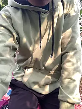 Snapshot of ShroveRising chatting on 3, 3, 2025 ShroveRising online show from 3, 3, 2025