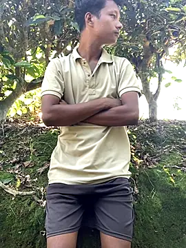 Snapshot of ShroveRising chatting on 21, 10, 2025 ShroveRising online show from 21, 10, 2025