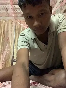 Snapshot of ShroveRising chatting on 13, 11, 2025 ShroveRising online show from 13, 11, 2025