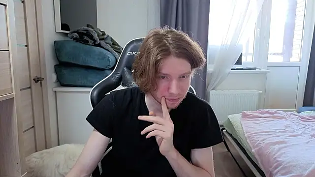 Snapshot of spaisenok chatting on 7, 2, 2026 spaisenok online show from 7, 2, 2026