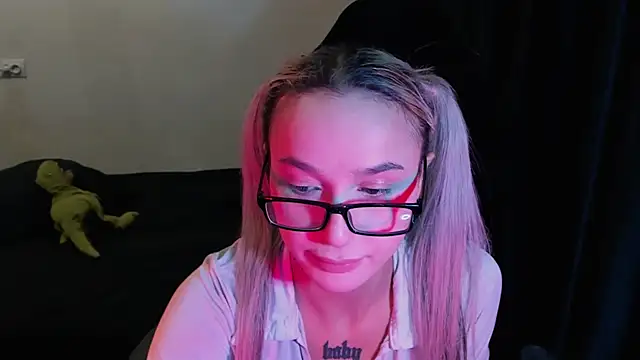 MilaAsh online show from 20, 2, 2026