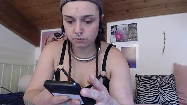 kinkyspirali online show from 30, 3, 2026