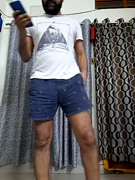 Snapshot of Fun_Guuy chatting on 29, 12, 2024 Fun Guuy online show from 29, 12, 2024