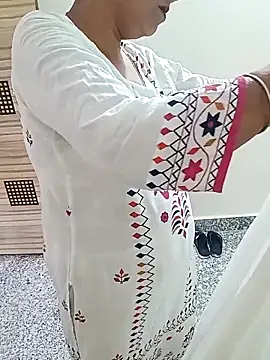 Snapshot of Saroj-Shah chatting on 17, 9, 2025 Saroj-Shah online show from 17, 9, 2025