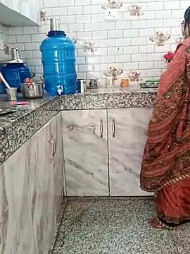 Snapshot of Saroj-Shah chatting on 5, 10, 2025 Saroj-Shah online show from 5, 10, 2025