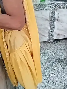 Snapshot of Saroj-Shah chatting on 9, 10, 2025 Saroj-Shah online show from 9, 10, 2025