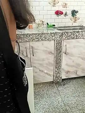 Snapshot of Saroj-Shah chatting on 22, 11, 2025 Saroj-Shah online show from 22, 11, 2025